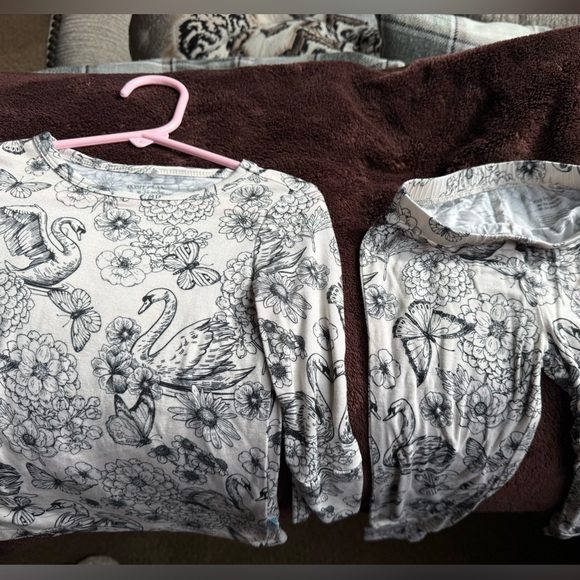 Posh Peanut Pajama Junie Classic swan 18-24M - Picture 2 of 4